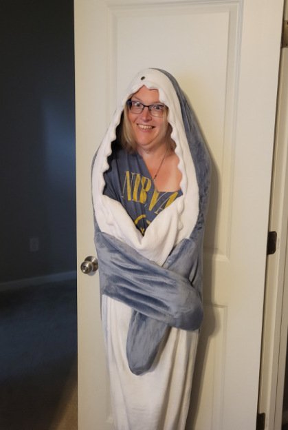 2024 hot sale custom sharkie shark blanket & throws other wearable blanket with sleeves fleece blanket wholesale - Image 5